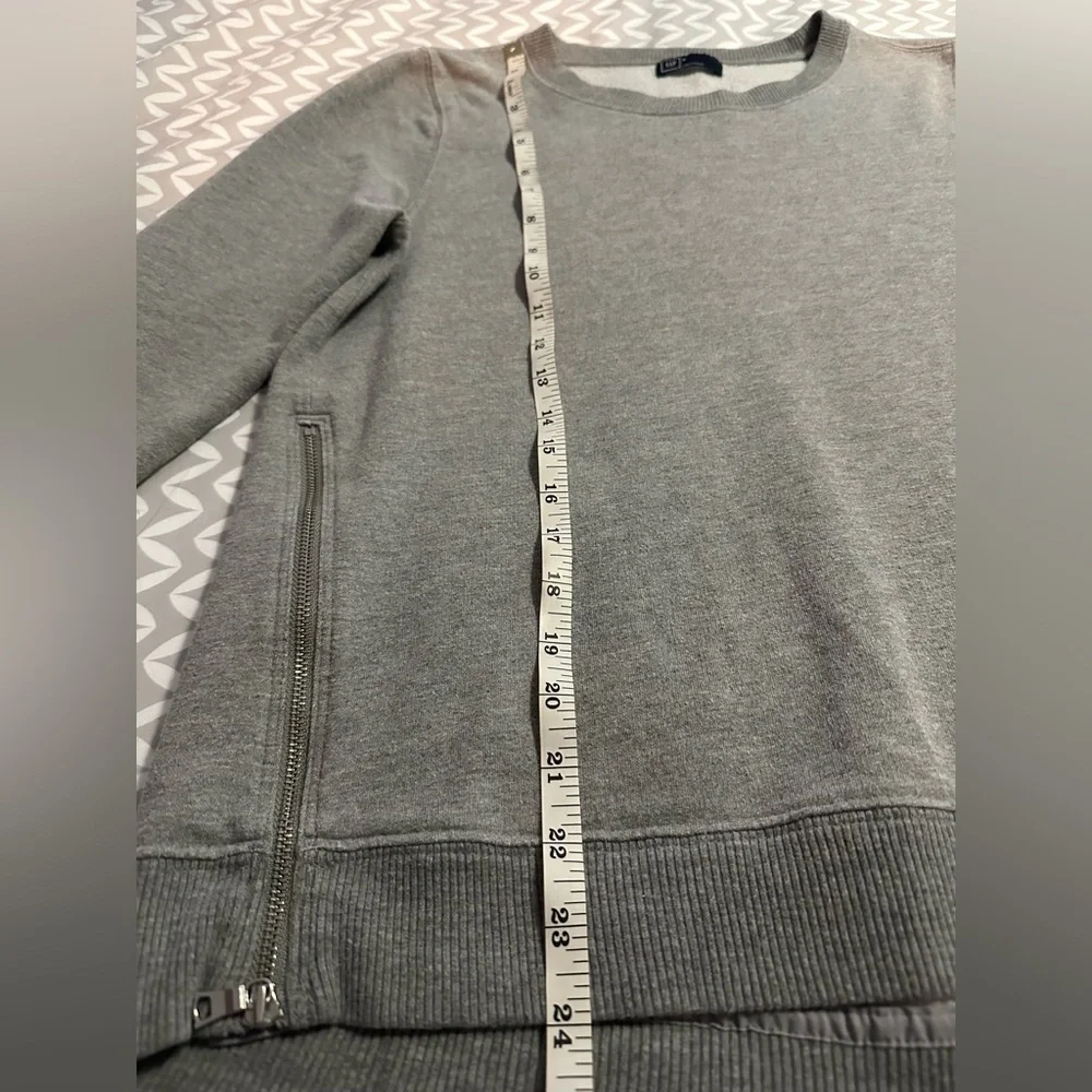 GAP Small Heather Grey Gray Sweatshirt with Side Zip - Picture 5 of 9